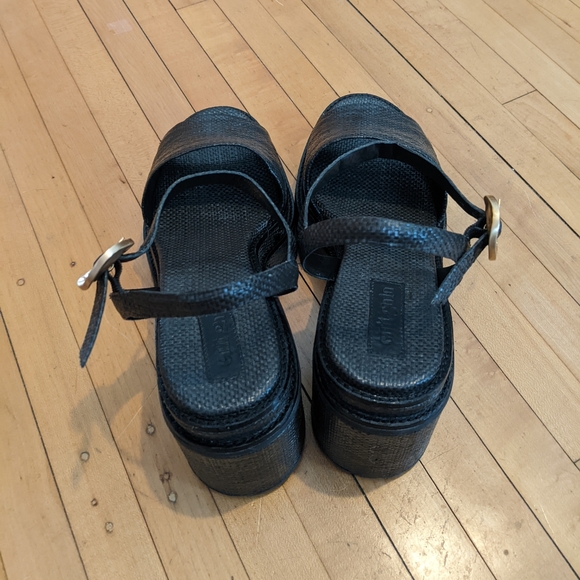 cult gaia Azariah Platform Sandal in black | Size 39 (US 9) - Picture 5 of 10